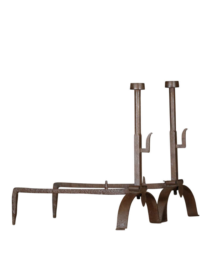 Maison Leon Van den Bogaert Accesorios de chimenea sencillos y atemporales