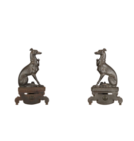 Maison Leon Van den Bogaert Une Paire De Lévriers Comme Objets De Décoration De Cheminée