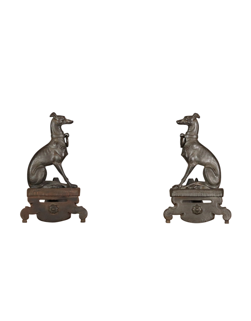Maison Leon Van den Bogaert Een Paar Windhonden Als Haard Decor Objecten