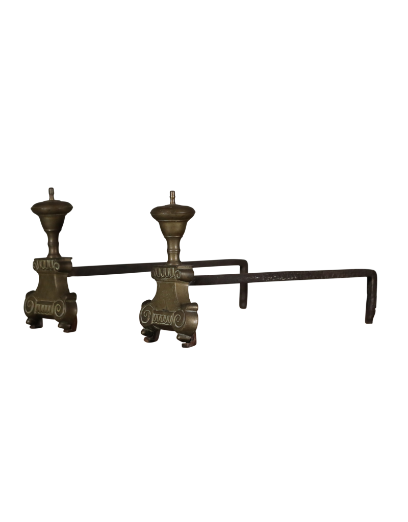 Maison Leon Van den Bogaert Objetos decorativos de latón antiguo para chimenea
