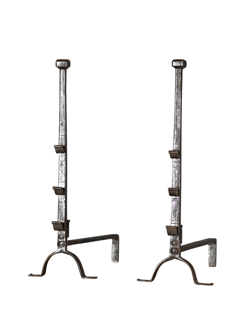 Maison Leon Van den Bogaert Eleganter französischer rustikaler Feuerbock