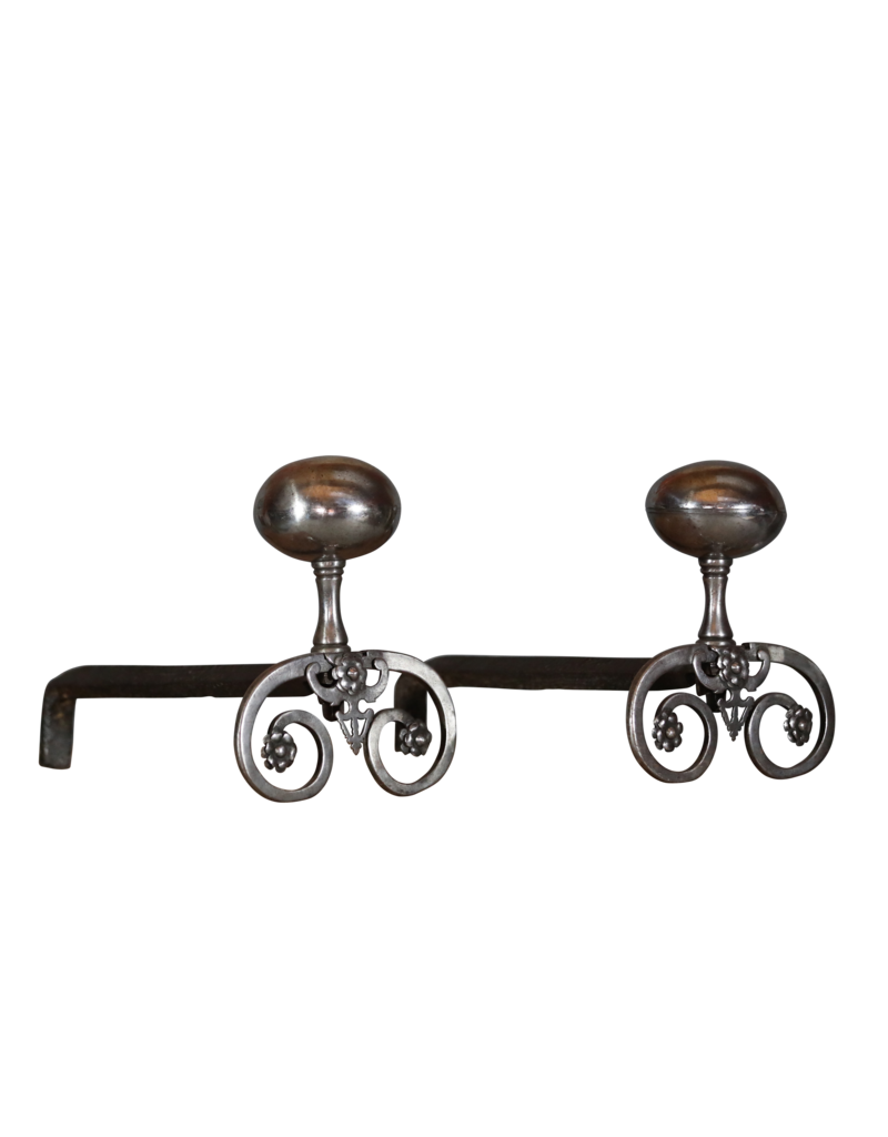 Maison Leon Van den Bogaert Chenêts Spéciaux De La Renaissance