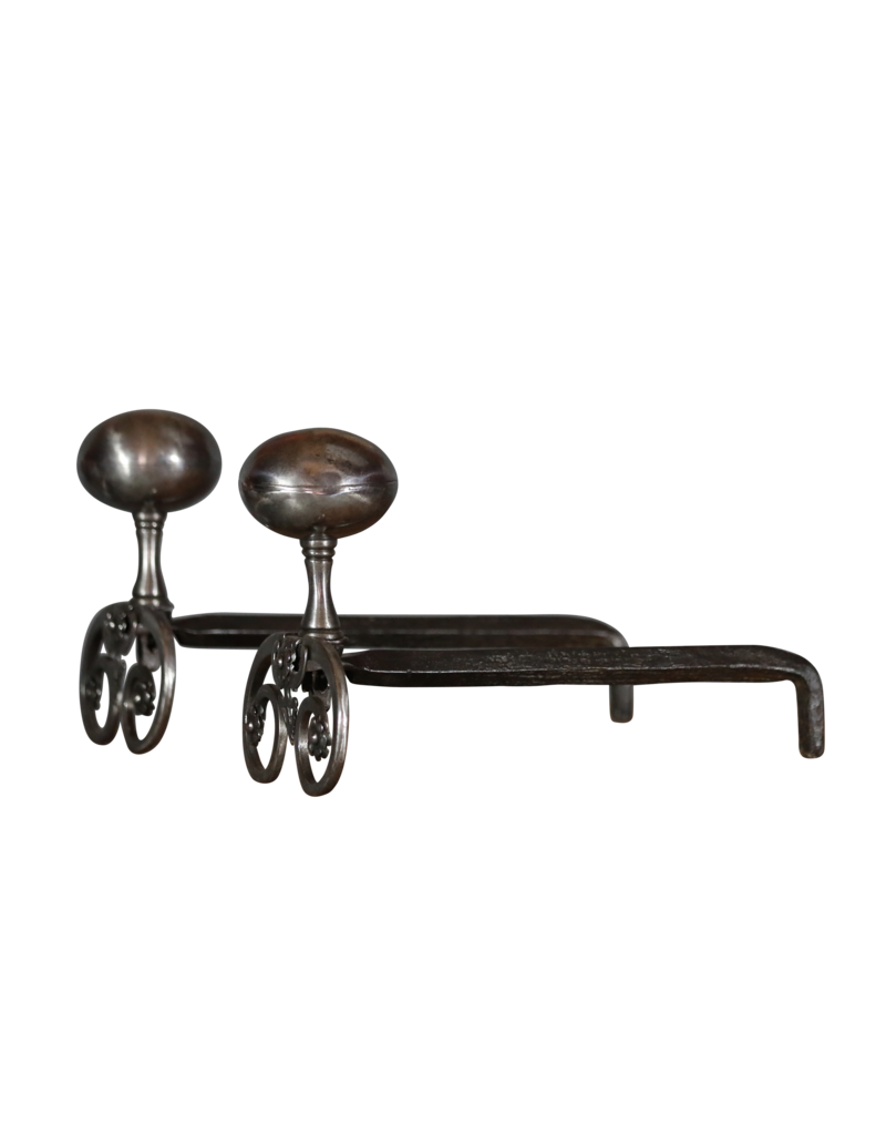 Maison Leon Van den Bogaert Período renacentista Andiron