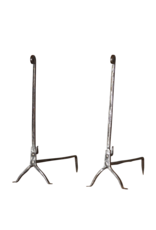 Maison Leon Van den Bogaert Chenêts De Feu Élégants En Fer Forgé