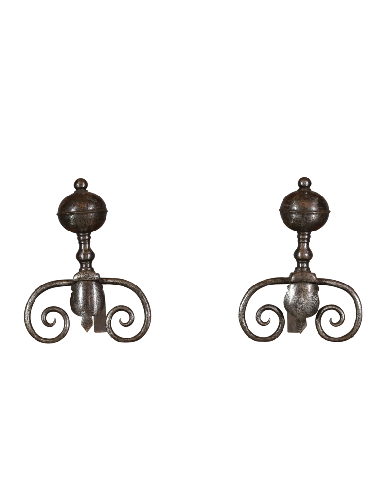 Maison Leon Van den Bogaert Período renacentista Andiron