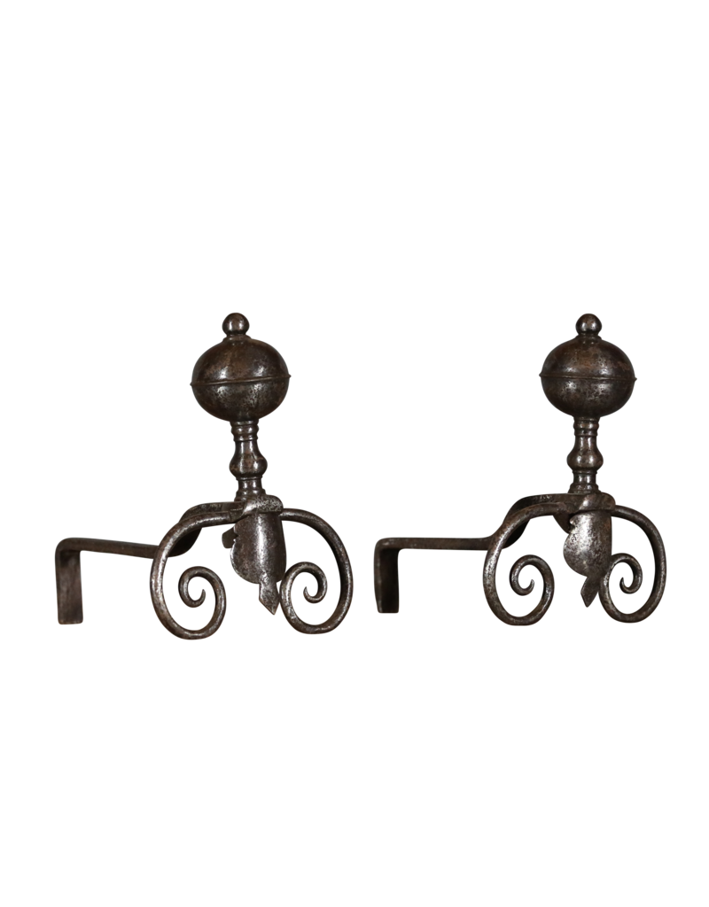Maison Leon Van den Bogaert Período renacentista Andiron