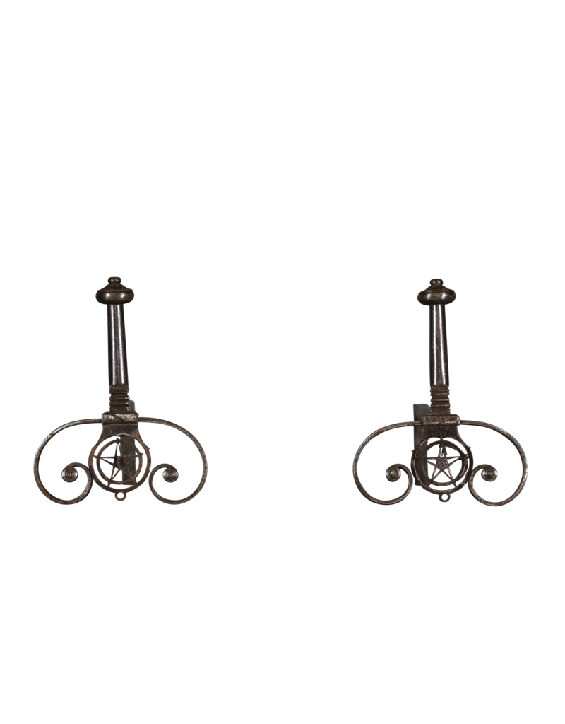 Maison Leon Van den Bogaert Ensemble De Fer À Foyer Décoratif Intemporel