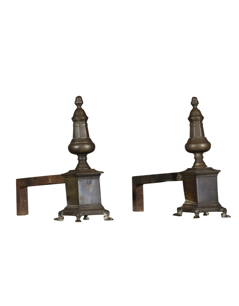 Maison Leon Van den Bogaert Objets solides du 18e siècle pour la cheminée décorative