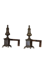 Maison Leon Van den Bogaert Objets solides du 18e siècle pour la cheminée décorative