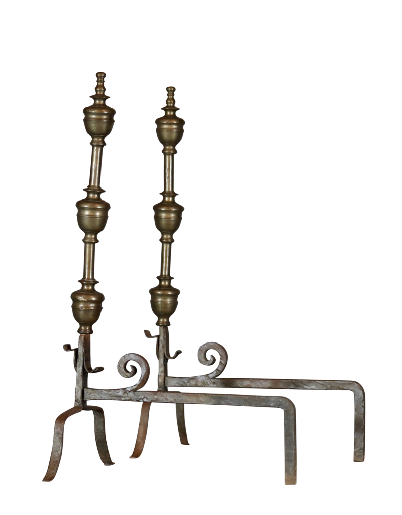 Maison Leon Van den Bogaert Ensemble De Décoration De Cheminée XVI Siècle