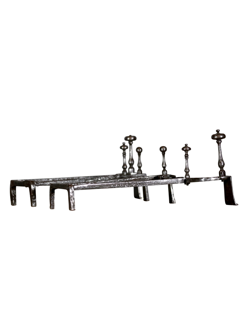 Maison Leon Van den Bogaert Elegant Achttiende-Eeuws Haarddecor Vuurbokken