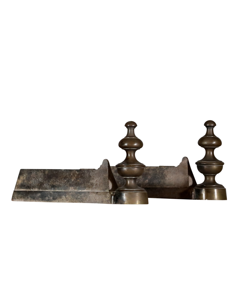 Zeitloser klassischer französischer Andiron