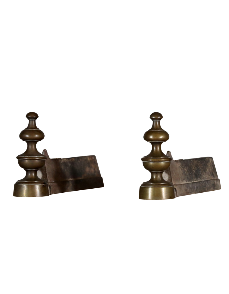 Zeitloser klassischer französischer Andiron