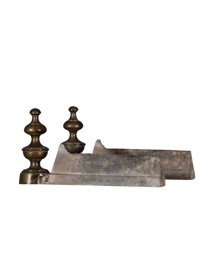 Zeitloser klassischer französischer Andiron