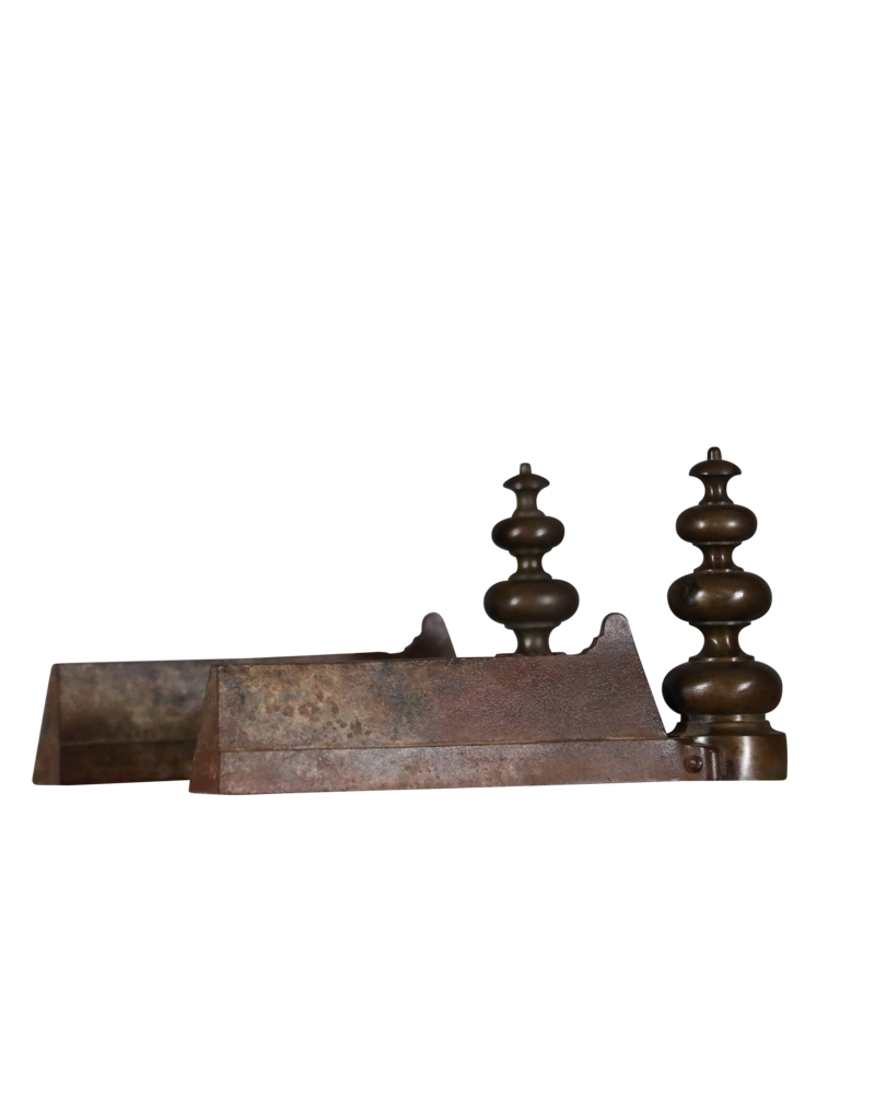 Zeitloser klassischer französischer Andiron