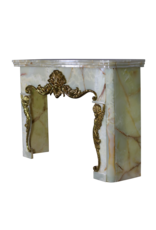 Maison Leon Van den Bogaert Abondant Onyx Kaminumrandung mit Engeln