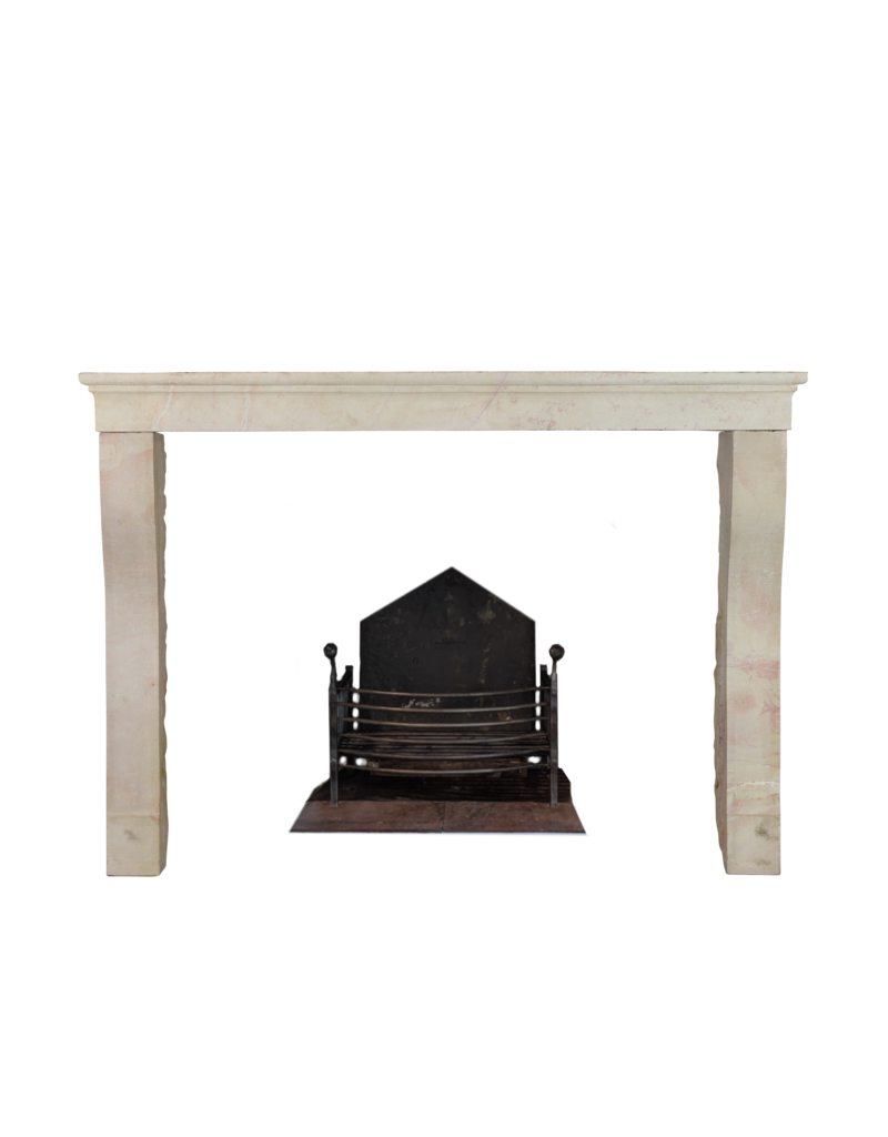 Cheminée Française Antique Intemporelle En Pierre Beige
