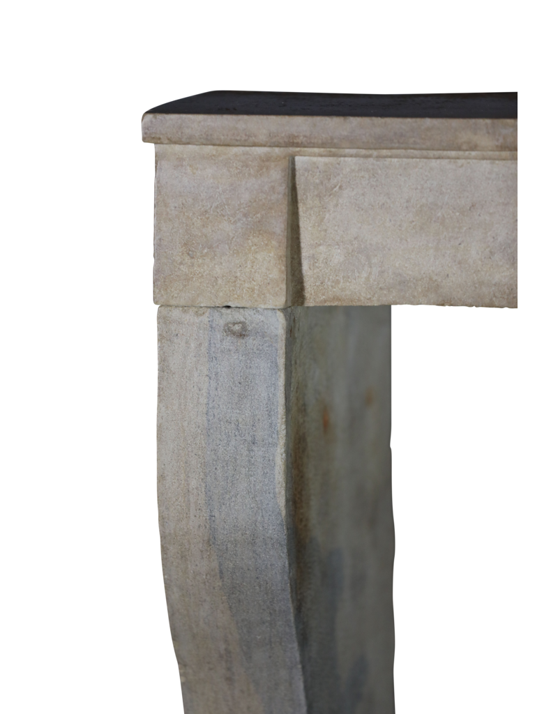 Französischer Sand-Beige Kalkstein-Kamin, 19. Jh., Burgund - Vintage