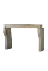 Französischer Sand-Beige Kalkstein-Kamin, 19. Jh., Burgund - Vintage