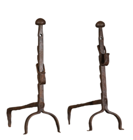 Auténticos objetos antiguos de decoración para chimeneas