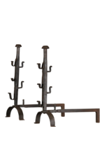 Solid Castillo Andiron