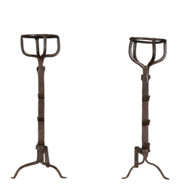 Chenêts Dans Le Style Wabi-Sabi