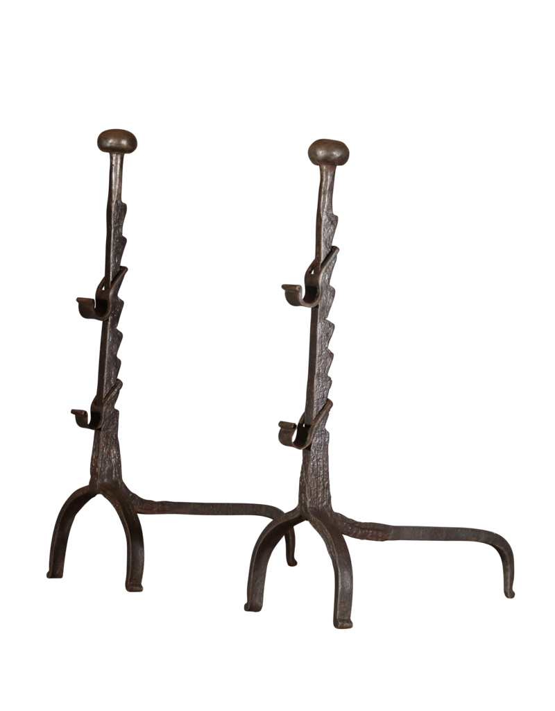 Andiron Rústico Del Período Del Siglo XVII