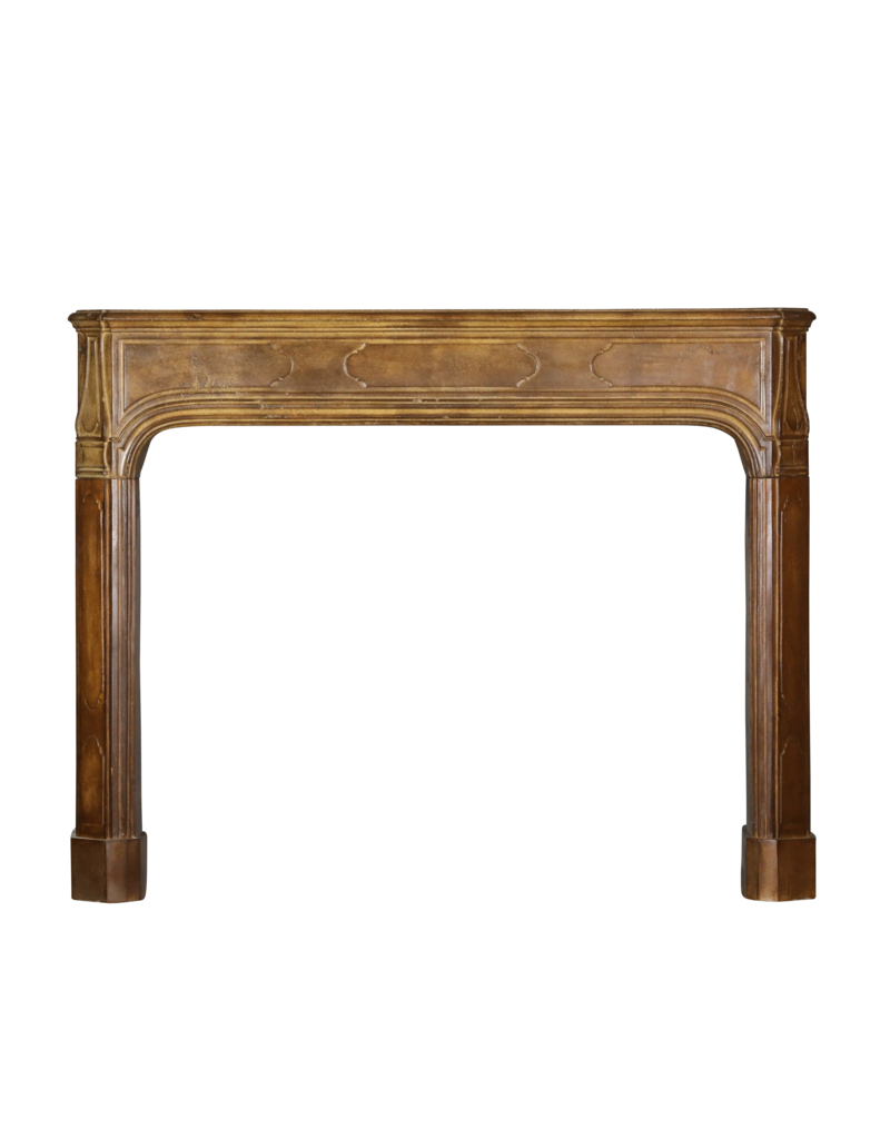 Maison Leon Van den Bogaert Stattlicher französischer Steinkamin