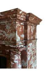 Maison Leon Van den Bogaert Herrenhaus-Kaminumrandung aus Marmor