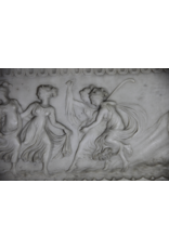 Maison Leon Van den Bogaert Jardinera De Mármol Blanco Con Bajorrelieve