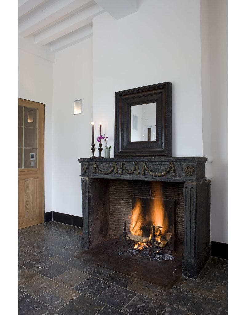 Maison Leon Van den Bogaert Französischer Fossilsteinboden