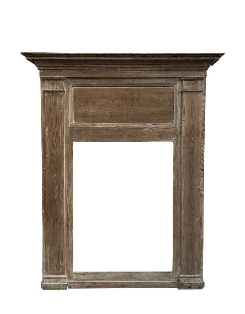Maison Leon Van den Bogaert Oberer Kaminmantel aus Kiefernholz