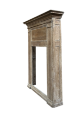 Maison Leon Van den Bogaert Oberer Kaminmantel aus Kiefernholz