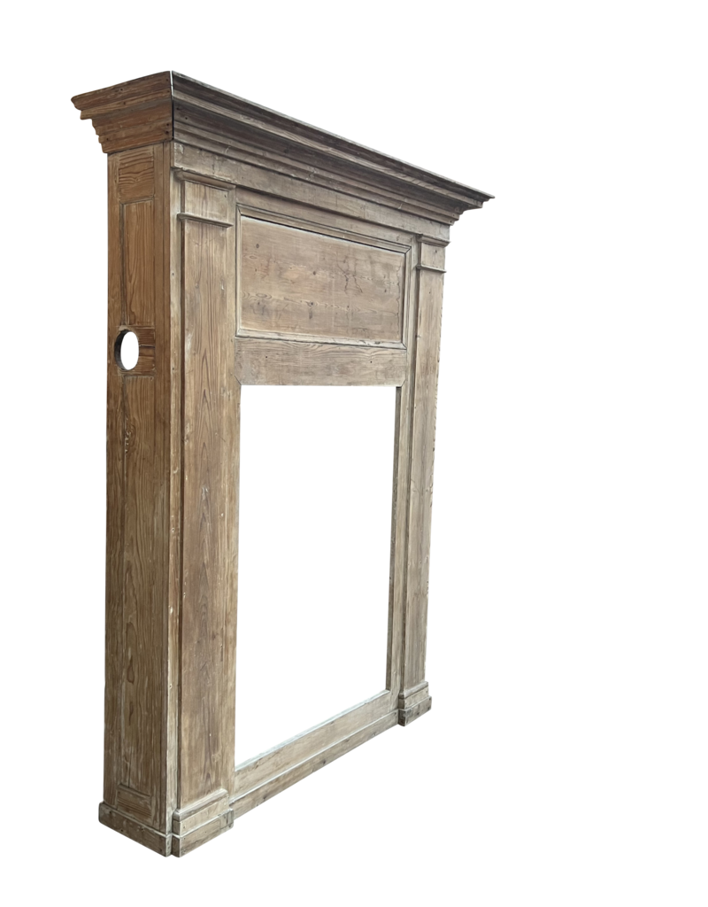 Maison Leon Van den Bogaert Oberer Kaminmantel aus Kiefernholz