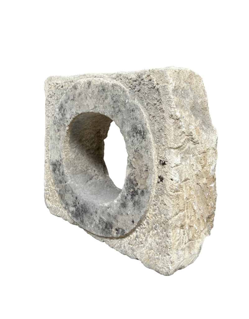 Auténtico Material De Construcción Recuperado De Provenza O Ojo De Buey De Piedra