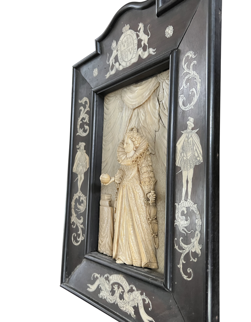 Maison Leon Van den Bogaert Regina Isabel De Inglaterra Panel Antiguo De Marfil Y Madera
