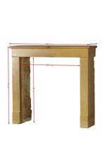 Maison Leon Van den Bogaert Minimalistische Kaminumrandung aus Stein