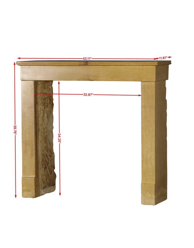 Maison Leon Van den Bogaert Minimalistische Kaminumrandung aus Stein