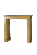 Maison Leon Van den Bogaert Minimalistische Kaminumrandung aus Stein