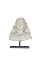 Busto Antiguo De Piedra Caliza