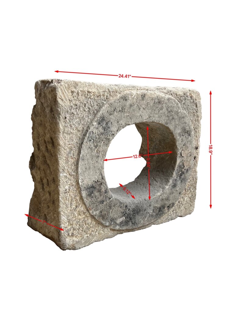 Auténtico Material De Construcción Recuperado De Provenza O Ojo De Buey De Piedra