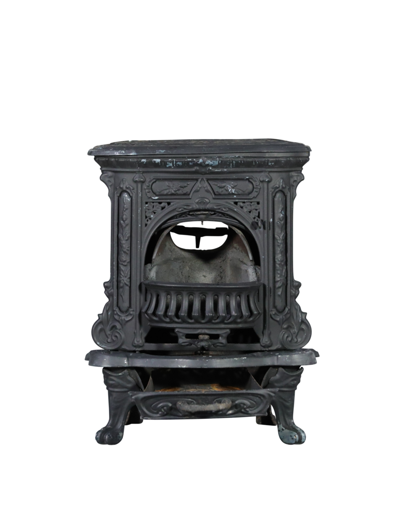 Estufa Pequeña De Hierro Fundido - The Antique Fireplace Bank