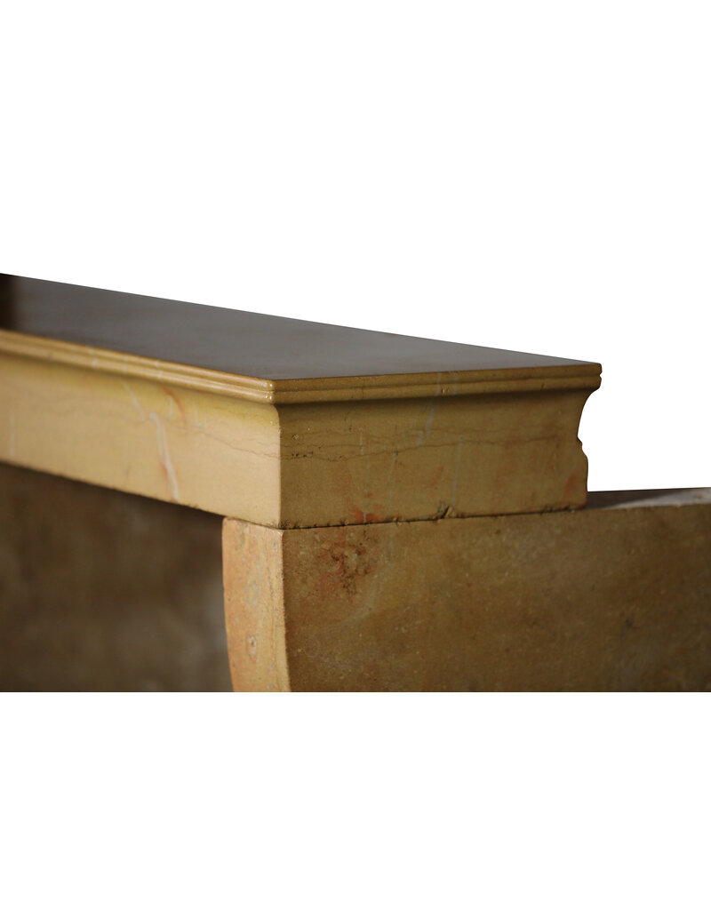 Maison Leon Van den Bogaert Eleganter französischer Steinkamin