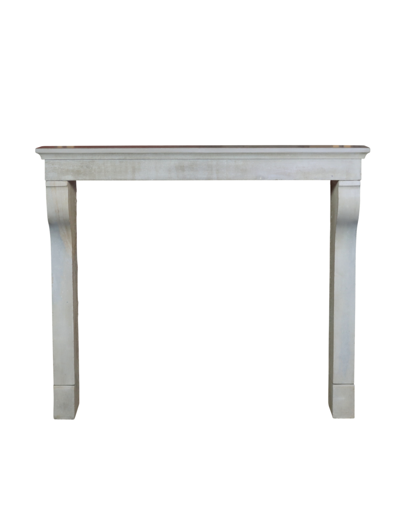 Maison Leon Van den Bogaert Weißer Kalksteinkamin aus Frankreich