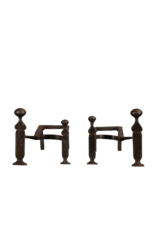 Maison Leon Van den Bogaert Accesorios elegantes para chimeneas forjadas