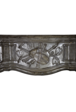 Exceptionnelle Cheminée D'époque Directoire En Pierre D'époque Directoire