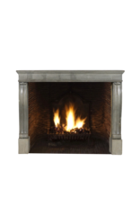 Maison Leon Van den Bogaert Elegante 19E-Eeuwse Franse Hardstenen Schouw Mantel