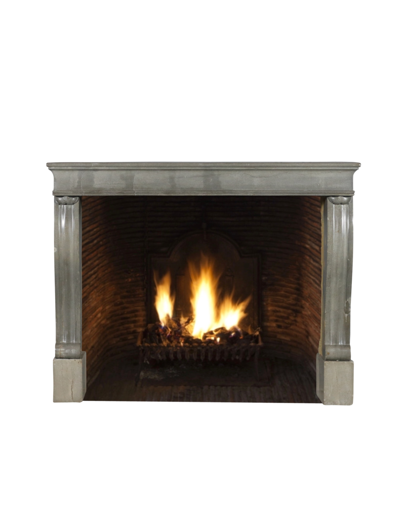 Maison Leon Van den Bogaert Elegante 19E-Eeuwse Franse Hardstenen Schouw Mantel