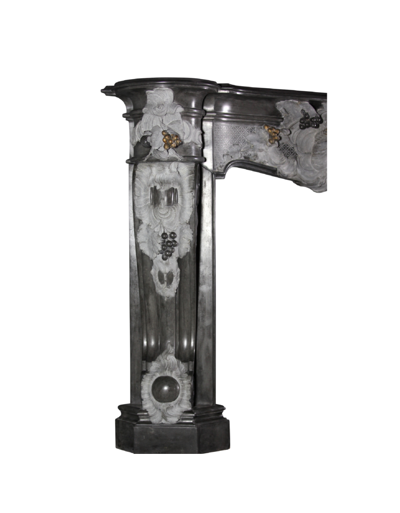 Uitzonderlijke 19e-eeuwse Schouw - Gebeeldhouwd Vrouwenhoofd - Druivenornamenten - Rijke Patina