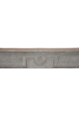 Maison Leon Van den Bogaert Zeitloser Vintage-Kaminsims mit französischer Lilie
